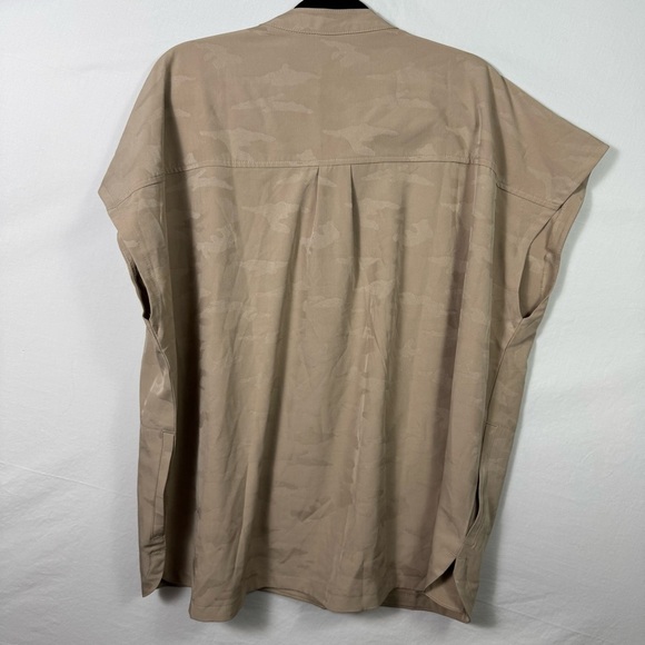 Healing Hands Tan Short Sleeve Scrub Top Women’s 2X - Picture 2 of 5